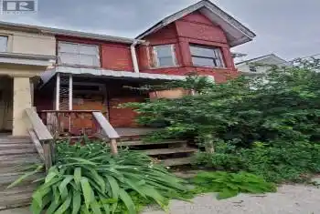 239 Christie St, Toronto, Ontario M6G 3B5, ,All Houses,Sold,Christie,C9008080