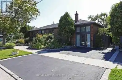 5 Fenley Drive Toronto (Kingsview Village-The Westway) Ontario M9R1M3
