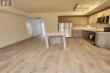 4025 Hickory Dr Unit# 14, Mississauga, Ontario L4W 0G6, 2 Bedrooms Bedrooms, 2 Rooms Rooms,2 BathroomsBathrooms,All Houses,Rented,Hickory,W9258622