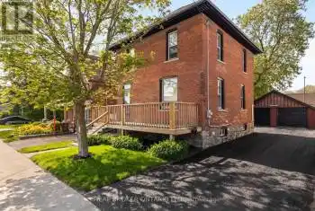 44 Colborne St, Orillia, Ontario L3V 2Y4, 3 Bedrooms Bedrooms, 9 Rooms Rooms,2 BathroomsBathrooms,All Houses,Sold,Colborne,S9269144