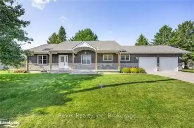 22 ANNE Street Penetang Ontario L9M1K4