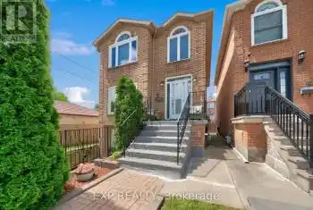 18 Westlake Cres, Toronto, Ontario M4C 2X2, 3 Bedrooms Bedrooms, 8 Rooms Rooms,3 BathroomsBathrooms,All Houses,Sold,Westlake,E9304560