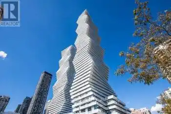 3883 Quartz Rd Unit# 201, Mississauga, Ontario L5B 0M4, 2 Bedrooms Bedrooms, 5 Rooms Rooms,2 BathroomsBathrooms,Condo,Rented,Quartz,W9305934