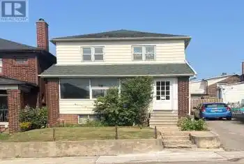 42 Innes Ave, Toronto, Ontario M6E 1M9, 3 Bedrooms Bedrooms, 7 Rooms Rooms,2 BathroomsBathrooms,All Houses,Sold,Innes,W9348896