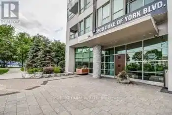 3939 Duke Of York Blvd Unit# 2307, Mississauga, Ontario L5B 4N2, 2 Bedrooms Bedrooms, 5 Rooms Rooms,2 BathroomsBathrooms,Condo,Rented,Duke Of York,W9354850