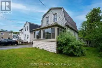 16 St David St, Thorold, Ontario L2V 1V3, 3 Bedrooms Bedrooms, 6 Rooms Rooms,1 BathroomBathrooms,All Houses,Sold,St David,X9355846