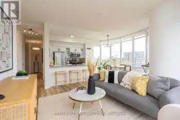 15 Windermere Ave Unit# 605, Toronto, Ontario M6S 5A2, 2 Bedrooms Bedrooms, 7 Rooms Rooms,2 BathroomsBathrooms,Condo,Sold,Windermere,W9355915
