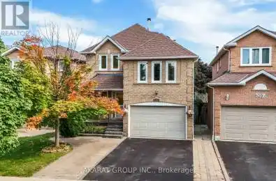 6207 Drive Mississauga (East Credit) Ontario L5V1X9