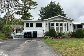 27 SHAW St, Wasaga Beach, Ontario L9Z 1K3, 2 Bedrooms Bedrooms, 8 Rooms Rooms,1 BathroomBathrooms,All Houses,Sold,SHAW,S10438898