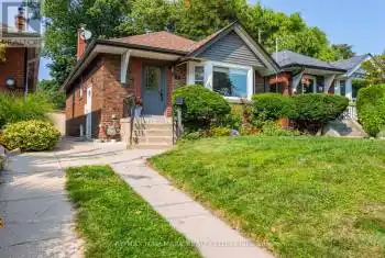 80 Wildwood Cres, Toronto, Ontario M4L 2K7, 2 Bedrooms Bedrooms, 5 Rooms Rooms,2 BathroomsBathrooms,All Houses,Sold,Wildwood,E9368996