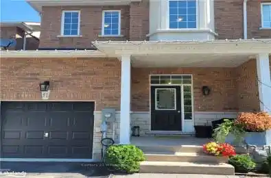 11 FARWELL Avenue Wasaga Beach Ontario L9Z0H3