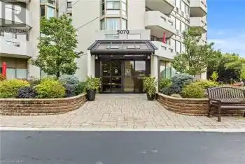 5070 PINEDALE Ave Unit# 607, Burlington, Ontario L7L 5V6, 2 Bedrooms Bedrooms, 12 Rooms Rooms,1 BathroomBathrooms,Condo,Sold,PINEDALE,W9414269