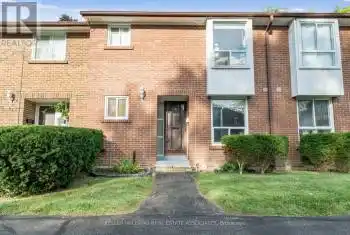 3065 Lenester Dr Unit# 27, Mississauga, Ontario L5C 2B8, 3 Bedrooms Bedrooms, 6 Rooms Rooms,3 BathroomsBathrooms,All Houses,Sold,Lenester,W9373380