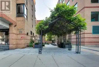 225 Davenport Rd Unit# 514, Toronto, Ontario M5R 3R2, 2 Bedrooms Bedrooms, 12 Rooms Rooms,2 BathroomsBathrooms,Condo,Sold,Davenport,C9373950