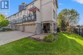 100 North Park Rd, Vaughan, Ontario L4J 0G8, 3 Bedrooms Bedrooms, 8 Rooms Rooms,4 BathroomsBathrooms,All Houses,Sold,North Park,N9374189