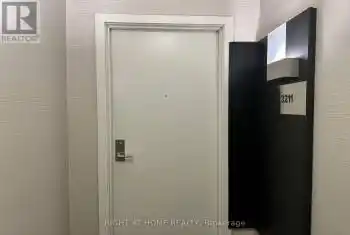 28 Ted Rogers Way Unit# 3211, Toronto, Ontario M4Y 2J4, 2 Bedrooms Bedrooms, 5 Rooms Rooms,1 BathroomBathrooms,Condo,Rented,Ted Rogers,C9377136
