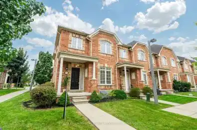 11 Wicker Park Way Whitby (Pringle Creek) Ontario L1R0E3