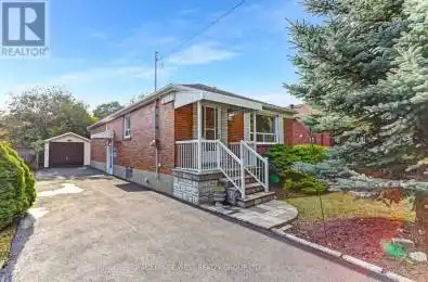 160 North Carson Street Toronto (Alderwood) Ontario M8W4C9