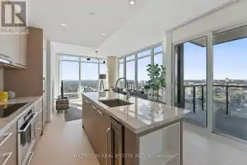488 University Ave Unit# 3416, Toronto, Ontario M5G 0C1, 3 Bedrooms Bedrooms, 5 Rooms Rooms,2 BathroomsBathrooms,Condo,Rented,University,C9383000