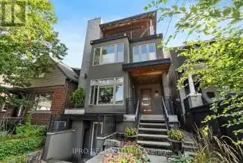 71 Morningside Ave, Toronto, Ontario M6S 1C8, 3 Bedrooms Bedrooms, 8 Rooms Rooms,5 BathroomsBathrooms,All Houses,Rented,Morningside,W9384790