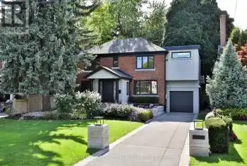 252 Yonge Blvd, Toronto, Ontario M5M 3J3, 4 Bedrooms Bedrooms, 9 Rooms Rooms,5 BathroomsBathrooms,All Houses,Sold,Yonge,C9385596