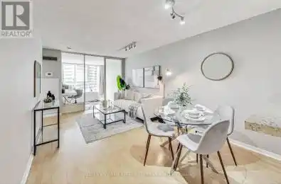 44 St Joseph Street Unit# 802 Toronto (Bay Street Corridor) Ontario M4