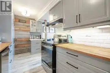 2900 Battleford Rd Unit# 909, Mississauga, Ontario L5N 2V9, 2 Bedrooms Bedrooms, 5 Rooms Rooms,1 BathroomBathrooms,Condo,Sold,Battleford,W9309544
