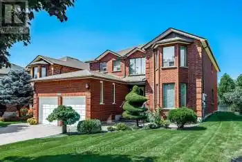 1229 Sugar Maple Crt, Mississauga, Ontario L4W 4P6, 4 Bedrooms Bedrooms, 15 Rooms Rooms,4 BathroomsBathrooms,All Houses,Sold,Sugar Maple,W9386589
