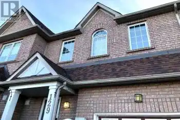 129 Stokely Cres, Whitby, Ontario L1N 9S9, 3 Bedrooms Bedrooms, 6 Rooms Rooms,3 BathroomsBathrooms,All Houses,Rented,Stokely,E9387328