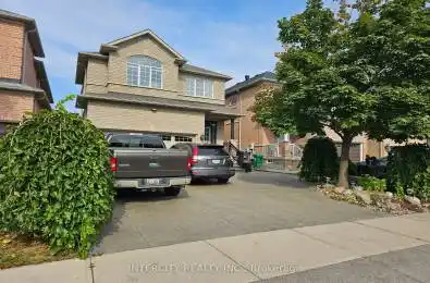 26 Zia Dodda Crescent Brampton (Brampton East) Ontario L6P1J6