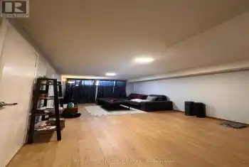 1018 Fourth St, Mississauga, Ontario L5E 1J9, 2 Bedrooms Bedrooms, 5 Rooms Rooms,2 BathroomsBathrooms,All Houses,Rented,Fourth,W9388353