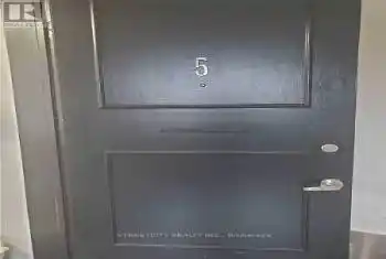 191 Broadway St Unit# 5, Mississauga, Ontario L5M 1H8, 2 Bedrooms Bedrooms, 5 Rooms Rooms,1 BathroomBathrooms,Condo,Rented,Broadway,W9388543