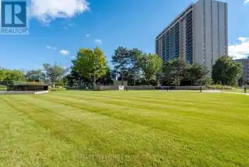 812 Burnhamthorpe Rd Unit# 1703, Toronto, Ontario M9C 4W1, 2 Bedrooms Bedrooms, 6 Rooms Rooms,2 BathroomsBathrooms,Condo,Sold,Burnhamthorpe,W9392658