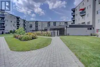 2001 Bonnymede Dr Unit# 40, Mississauga, Ontario L5J 4H8, 2 Bedrooms Bedrooms, 6 Rooms Rooms,1 BathroomBathrooms,All Houses,Sold,Bonnymede,W9394703