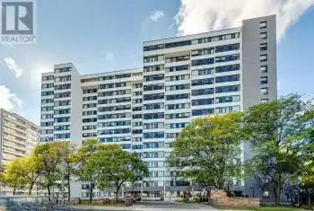 3000 Bathurst St Unit# 1111, Toronto, Ontario M6B 3B4, 2 Bedrooms Bedrooms, 6 Rooms Rooms,2 BathroomsBathrooms,Condo,Sold,Bathurst,C9395640
