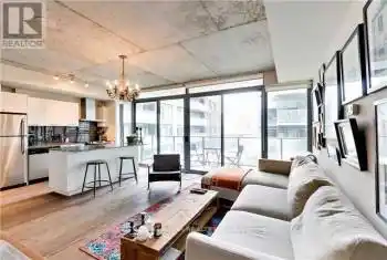 95 Bathurst St Unit# 317, Toronto, Ontario M5V 1M7, 1 Bedroom Bedrooms, 4 Rooms Rooms,1 BathroomBathrooms,Condo,Rented,Bathurst,C9397653