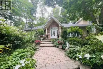 244 Isabella Ave, Mississauga, Ontario L5B 1A9, 5 Bedrooms Bedrooms, 10 Rooms Rooms,4 BathroomsBathrooms,All Houses,Rented,Isabella,W9399498