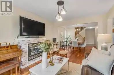 62 McFeeters Crescent Clarington (Bowmanville) Ontario L1C4Y5
