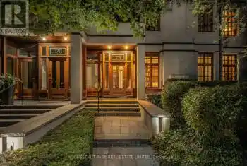 37A Elm Ave, Toronto, Ontario M4W 1N6, 3 Bedrooms Bedrooms, 8 Rooms Rooms,4 BathroomsBathrooms,Condo,Sold,Elm,C9400811