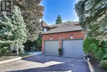 2056 Markle Dr, Oakville, Ontario L6H 3T3, 4 Bedrooms Bedrooms, 10 Rooms Rooms,3 BathroomsBathrooms,All Houses,Sold,Markle,W9380642