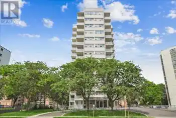 2345 Confederation Pkwy Unit# Ph3, Mississauga, Ontario L5B 2H3, 3 Bedrooms Bedrooms, 10 Rooms Rooms,2 BathroomsBathrooms,Condo,Sold,Confederation,W9419938