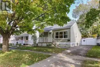 26 DONCASTER Blvd, St. Catharines, Ontario L2N 1Y4, 2 Bedrooms Bedrooms, 5 Rooms Rooms,2 BathroomsBathrooms,All Houses,Sold,DONCASTER,X9507844