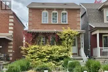 108 Melville Ave Unit# Upper, Toronto, Ontario M6G 1Y2, 2 Bedrooms Bedrooms, 4 Rooms Rooms,1 BathroomBathrooms,All Houses,Rented,Melville,W9507405