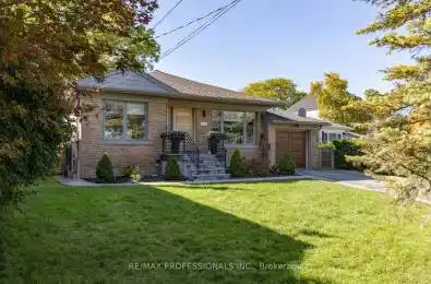 116 Ravenscrest Drive Toronto (Princess-Rosethorn) Ontario M9B5N3