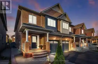 8 Delport Close Brampton (Bram East) Ontario L6P3T3