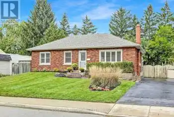 2061 Edinburgh Dr, Burlington, Ontario L7R 2C8, 3 Bedrooms Bedrooms, 9 Rooms Rooms,2 BathroomsBathrooms,All Houses,Sold,Edinburgh,W9510140