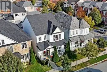 3 Capogna St, Markham, Ontario L6B 0H5, 3 Bedrooms Bedrooms, 8 Rooms Rooms,4 BathroomsBathrooms,All Houses,Sold,Capogna,N9510925