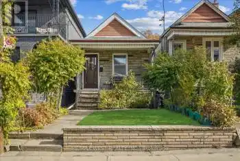 281 McRoberts Ave, Toronto, Ontario M6E 4P8, 2 Bedrooms Bedrooms, 7 Rooms Rooms,1 BathroomBathrooms,All Houses,Sold,McRoberts,W9511598