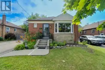 45 Mayall Ave, Toronto, Ontario M3L 1E7, 3 Bedrooms Bedrooms, 6 Rooms Rooms,2 BathroomsBathrooms,All Houses,Sold,Mayall,W9512181