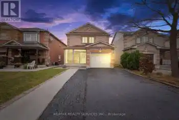 56 Woodhaven Dr, Brampton, Ontario L7A 1Y4, 3 Bedrooms Bedrooms, 7 Rooms Rooms,3 BathroomsBathrooms,All Houses,Sold,Woodhaven,W9738814
